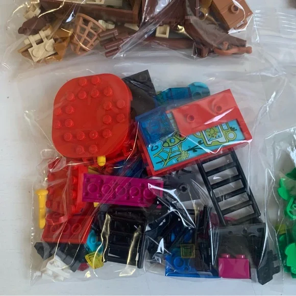 LEGO Marvel 11200 Spidey & Gobby’s Raptor Battle at Tree House HQ - Picture 8 of 11